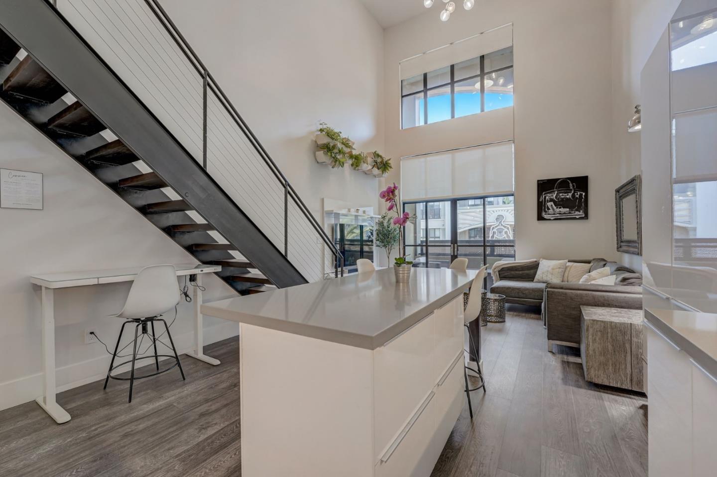 Detail Gallery Image 6 of 31 For 334 Santana Row #329,  San Jose,  CA 95128 - 1 Beds | 1/1 Baths