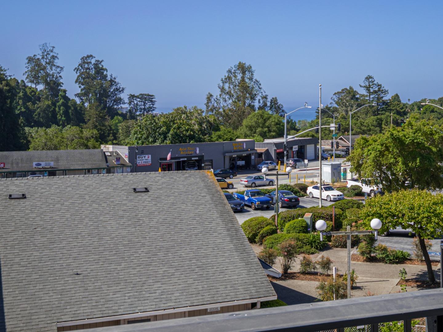 Detail Gallery Image 18 of 28 For 116 Aptos Village Way #1,  Aptos,  CA 95003 - 2 Beds | 2 Baths