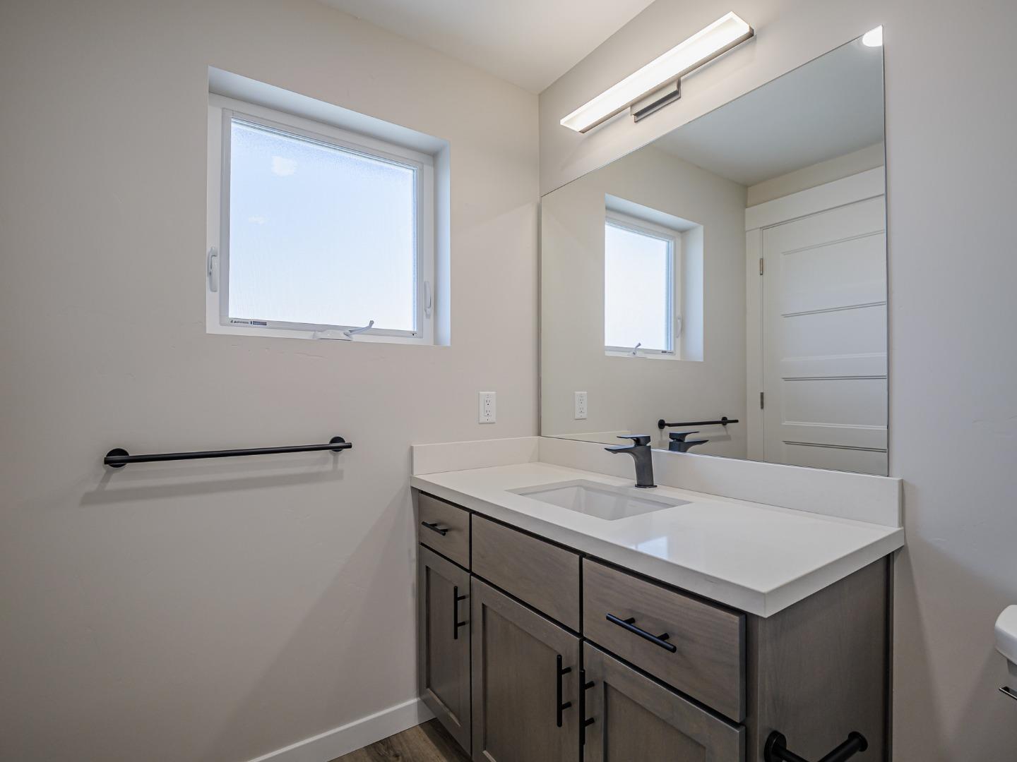 Detail Gallery Image 23 of 28 For 116 Aptos Village Way #1,  Aptos,  CA 95003 - 2 Beds | 2 Baths