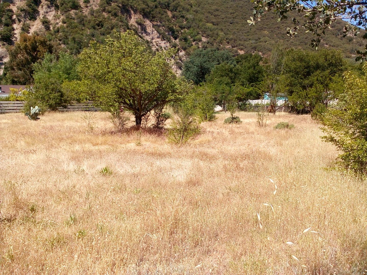 Detail Gallery Image 5 of 5 For 45540 Carmel Valley Rd, Greenfield,  CA 93927 - 3 Beds | 2 Baths
