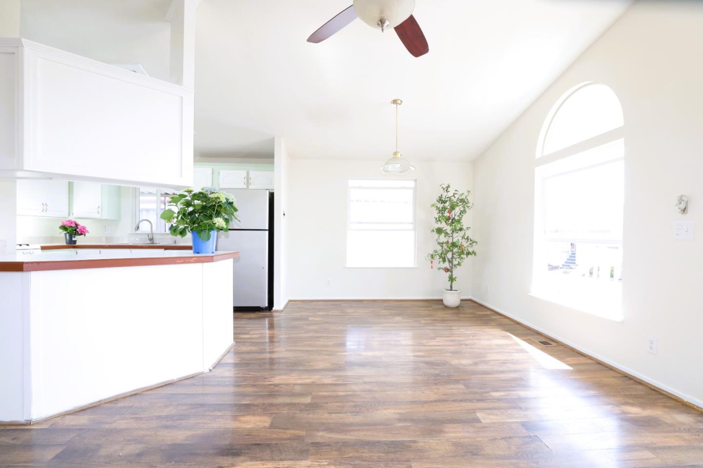 Detail Gallery Image 10 of 32 For 600 E Weddell Dr #9,  Sunnyvale,  CA 94089 - 3 Beds | 2 Baths