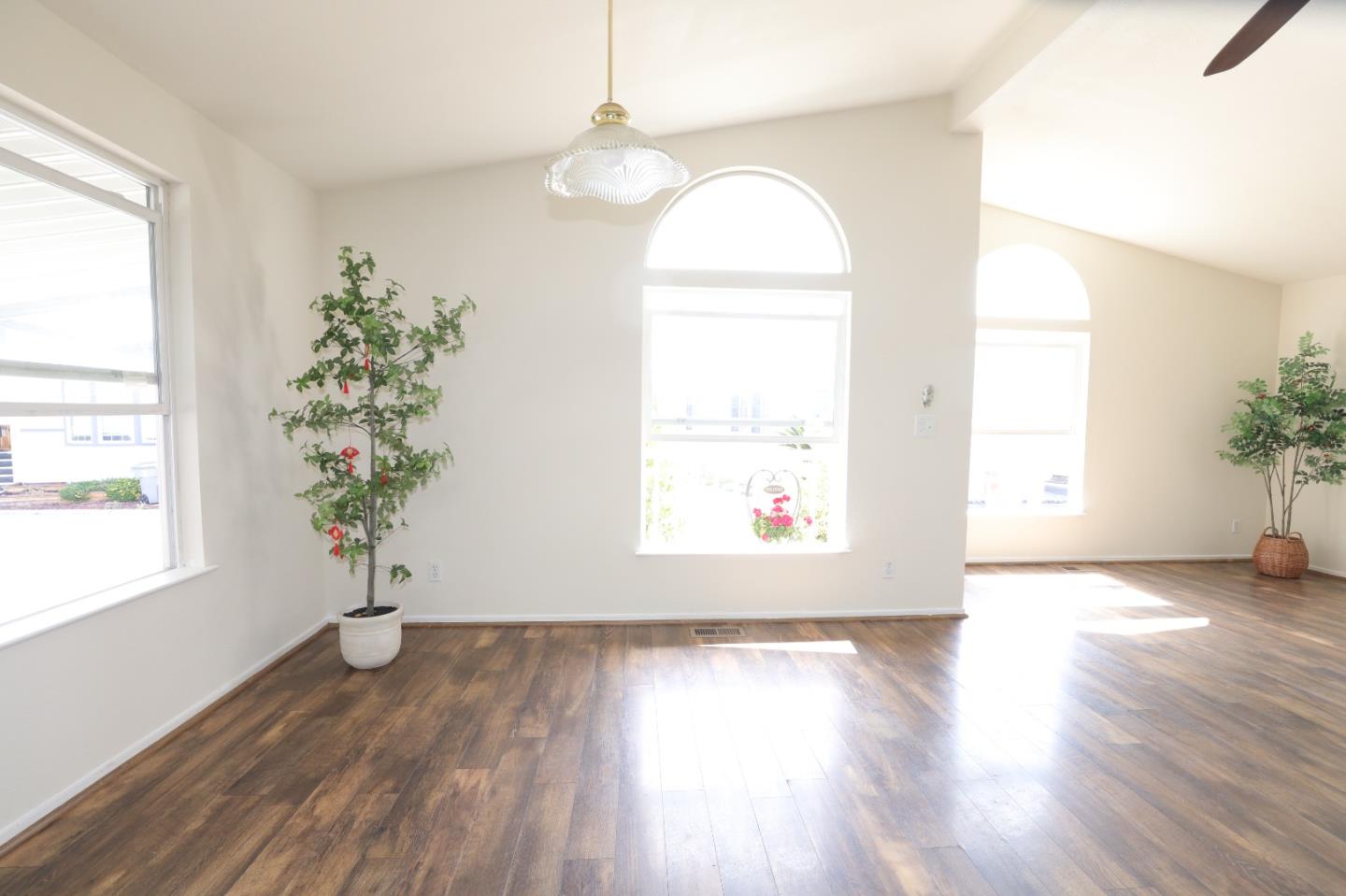 Detail Gallery Image 21 of 32 For 600 E Weddell Dr #9,  Sunnyvale,  CA 94089 - 3 Beds | 2 Baths
