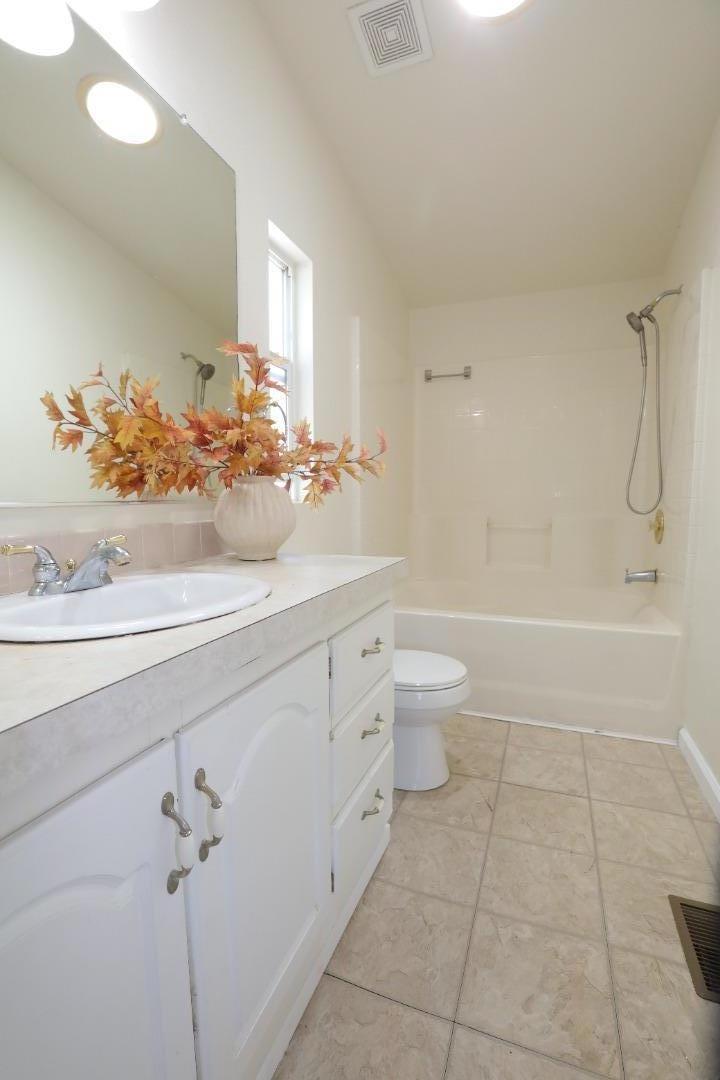 Detail Gallery Image 30 of 32 For 600 E Weddell Dr #9,  Sunnyvale,  CA 94089 - 3 Beds | 2 Baths