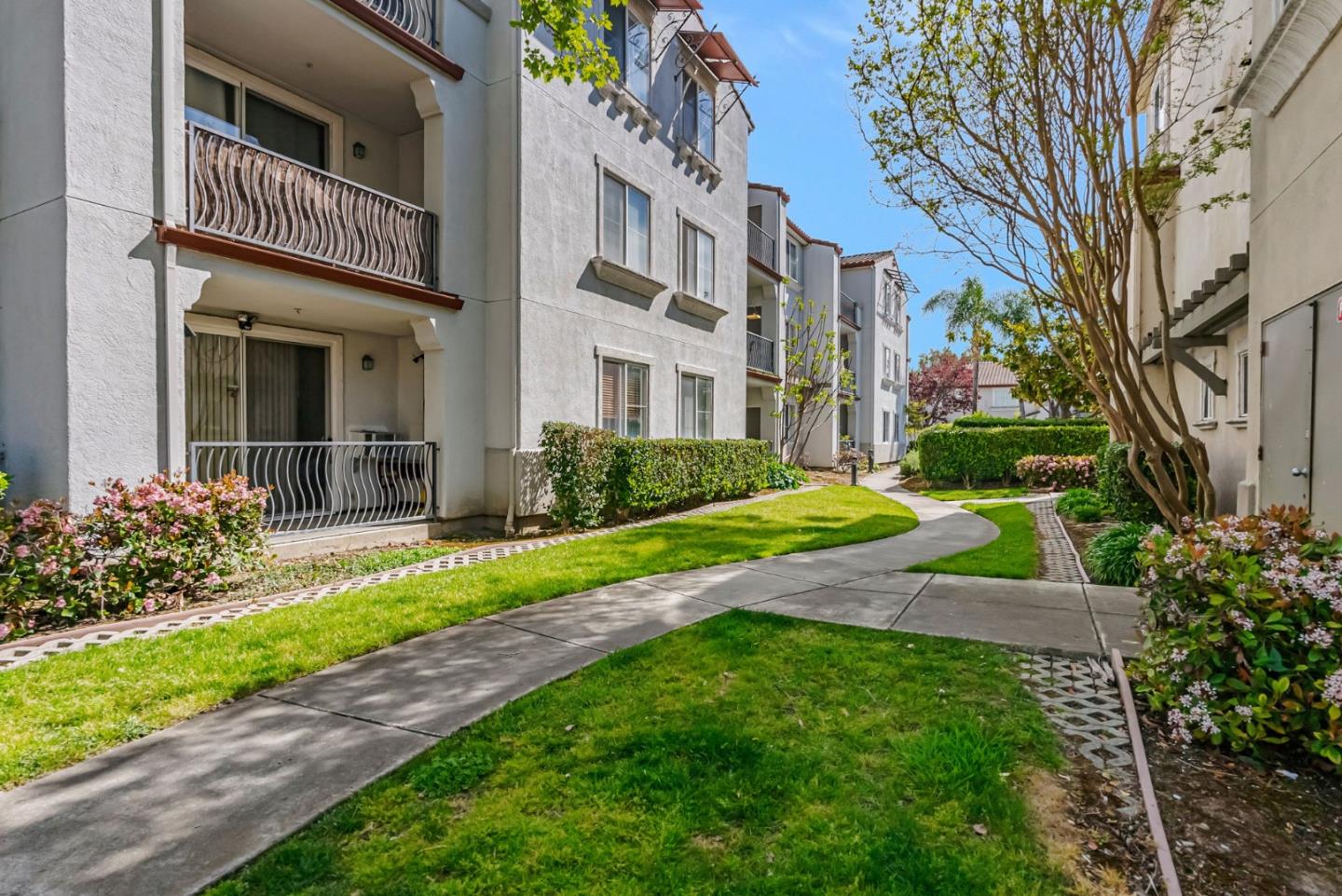 Detail Gallery Image 34 of 43 For 35580 Monterra Ter #102,  Union City,  CA 94587 - 2 Beds | 3 Baths