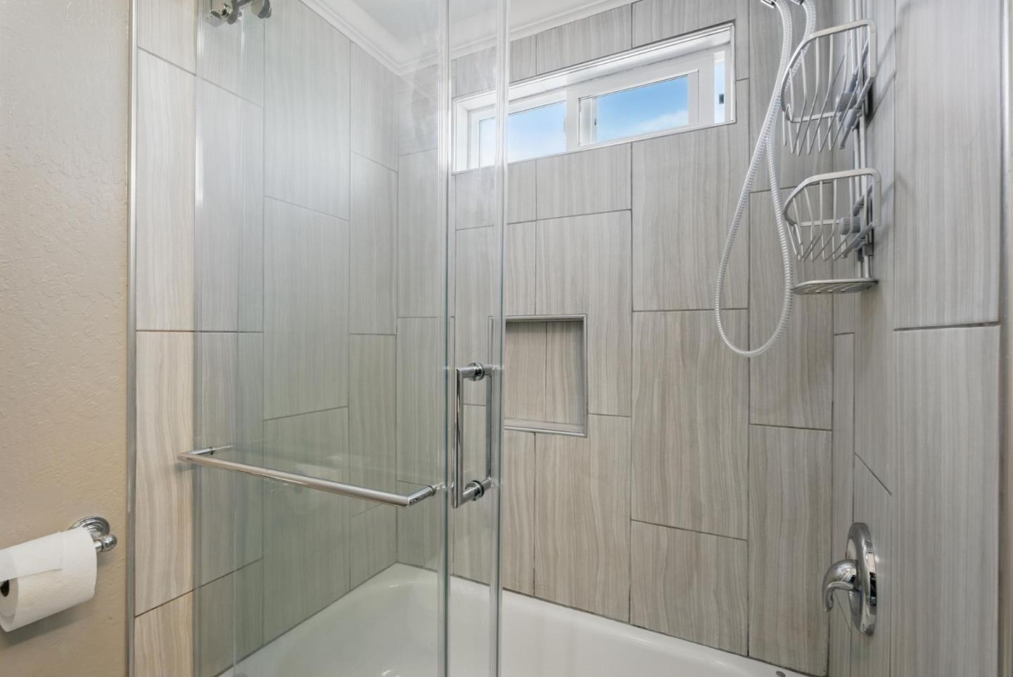 Detail Gallery Image 4 of 30 For 3015 E Bayshore Rd #169,  Redwood City,  CA 94063 - 2 Beds | 2 Baths