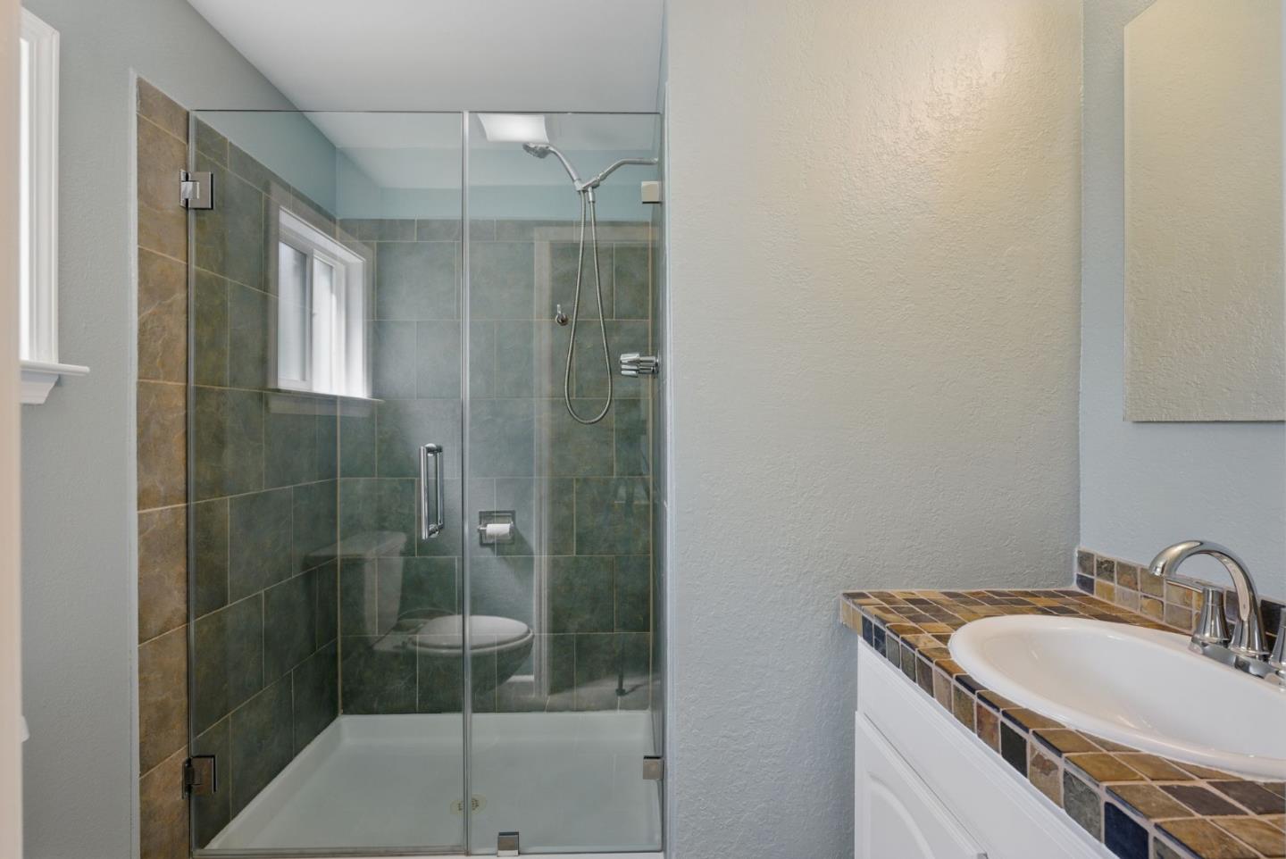 Detail Gallery Image 8 of 30 For 3015 E Bayshore Rd #169,  Redwood City,  CA 94063 - 2 Beds | 2 Baths