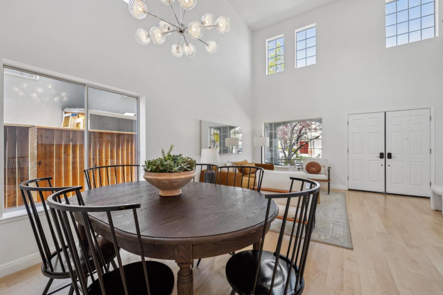 Detail Gallery Image 11 of 51 For 4216 Verdigris Cir, San Jose,  CA 95134 - 3 Beds | 2/1 Baths