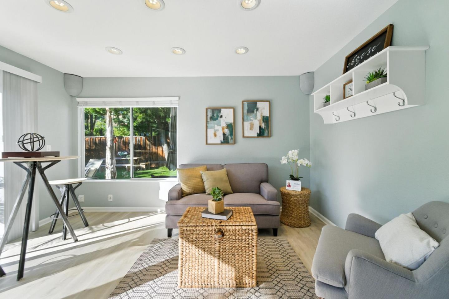 Detail Gallery Image 13 of 44 For 1625 Serpa Dr, Milpitas,  CA 95035 - 4 Beds | 2/1 Baths