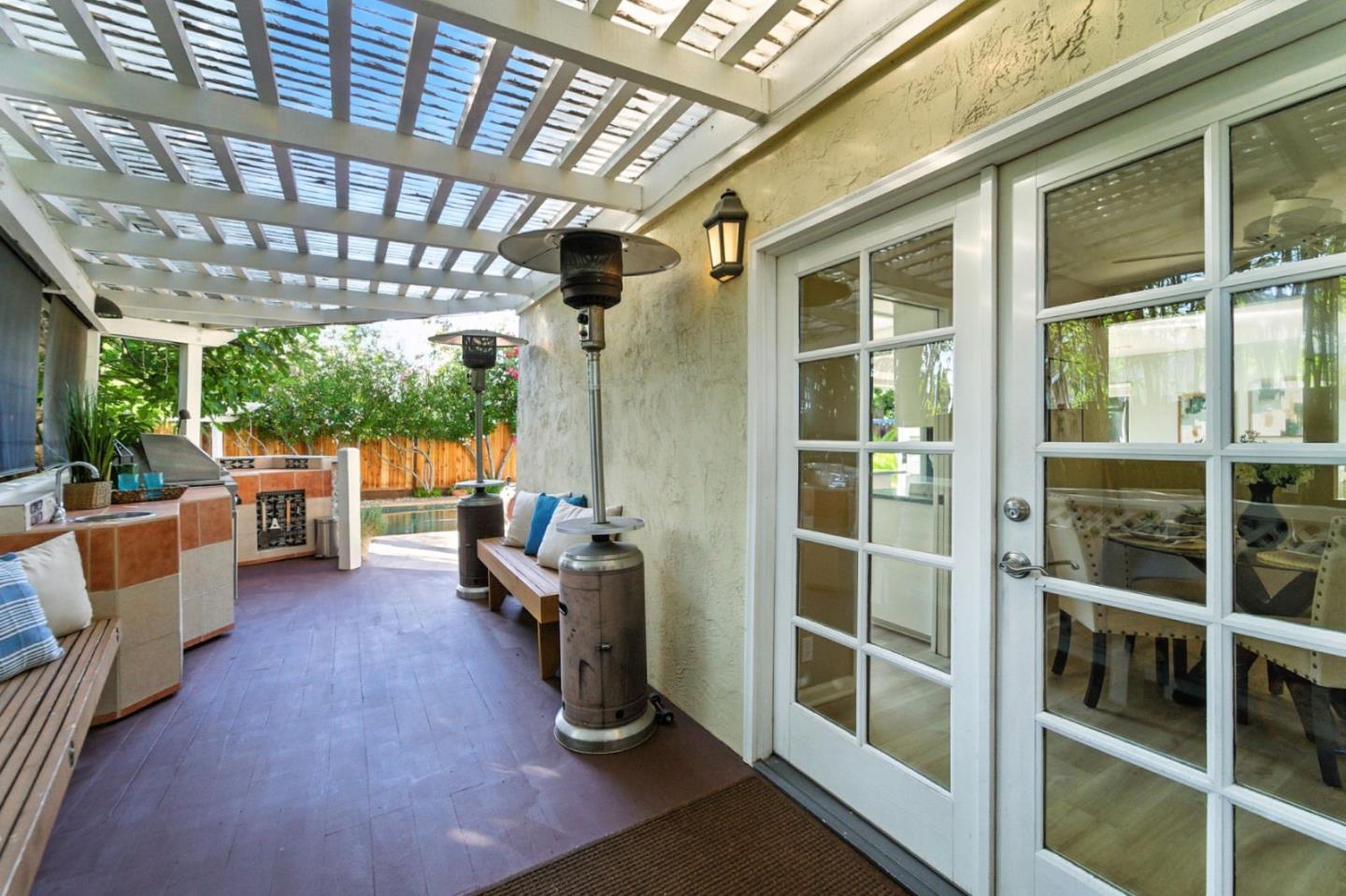 Detail Gallery Image 32 of 44 For 1625 Serpa Dr, Milpitas,  CA 95035 - 4 Beds | 2/1 Baths