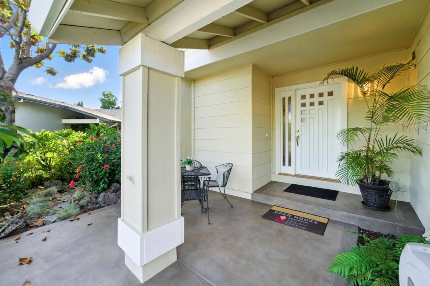 Detail Gallery Image 5 of 44 For 1625 Serpa Dr, Milpitas,  CA 95035 - 4 Beds | 2/1 Baths