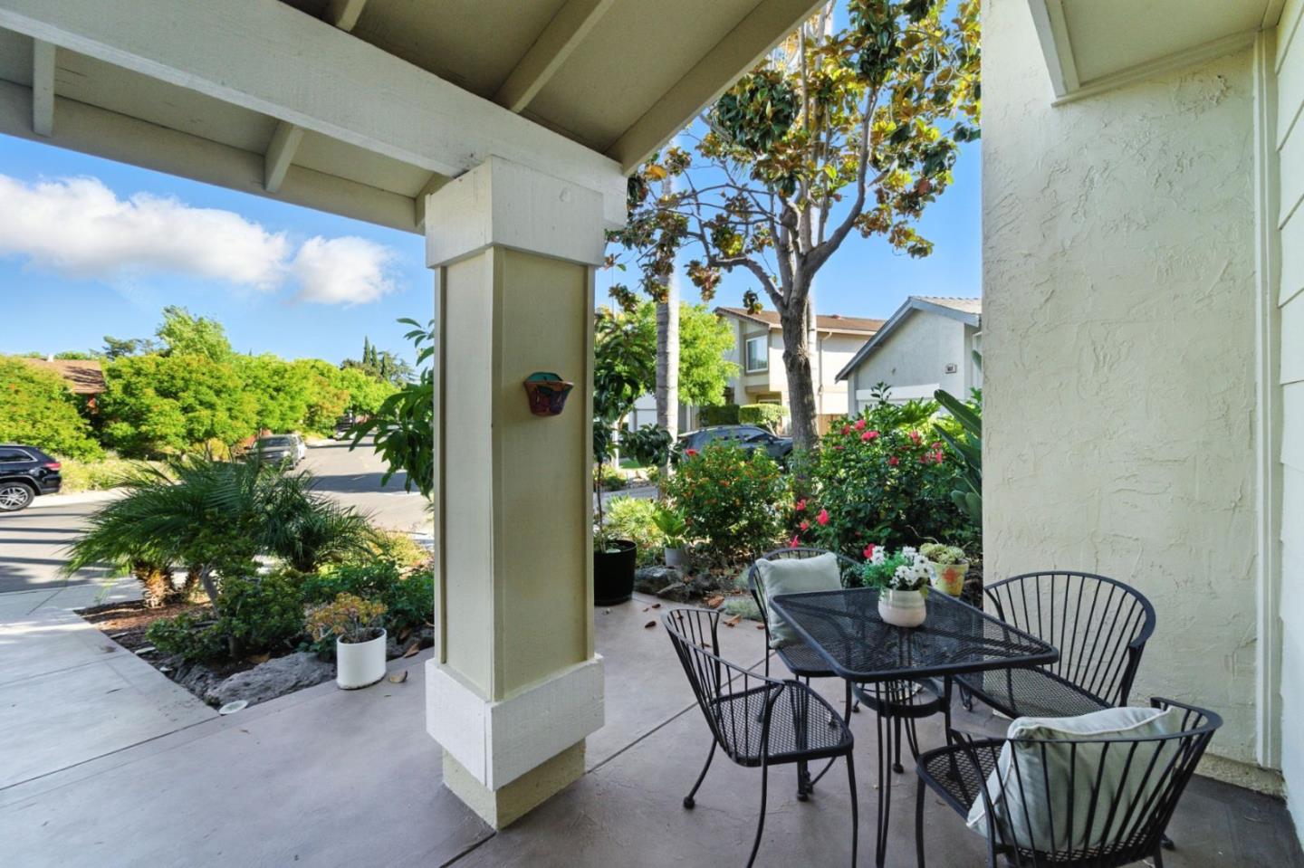 Detail Gallery Image 6 of 44 For 1625 Serpa Dr, Milpitas,  CA 95035 - 4 Beds | 2/1 Baths