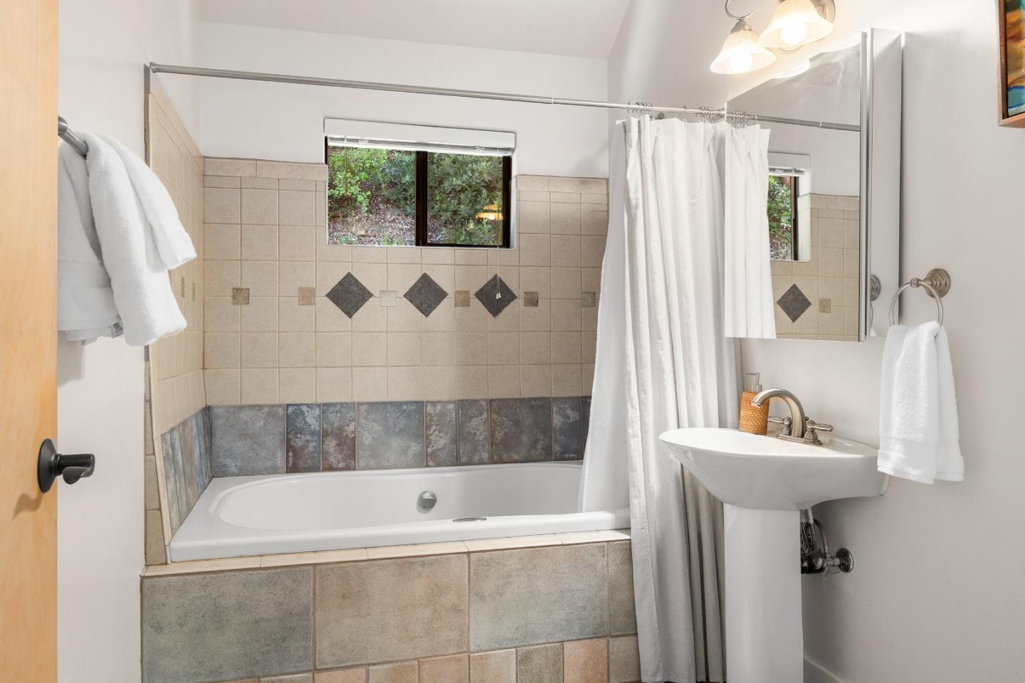 Detail Gallery Image 44 of 73 For 1081 Avocado Rd, Watsonville,  CA 95076 - 3 Beds | 2 Baths
