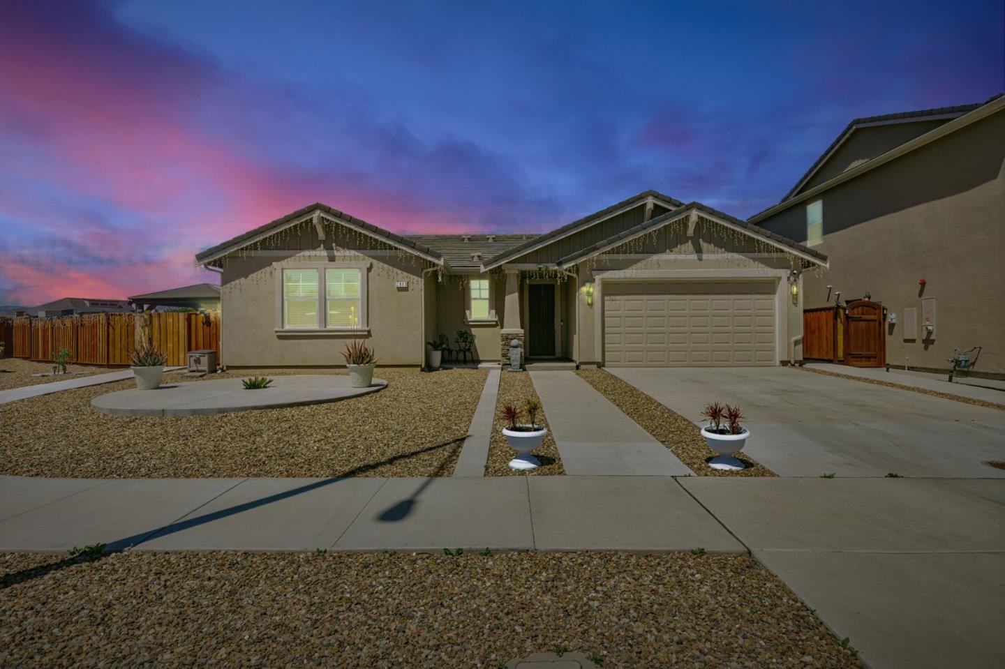 2880 Grayson CT, Hollister CA 95023