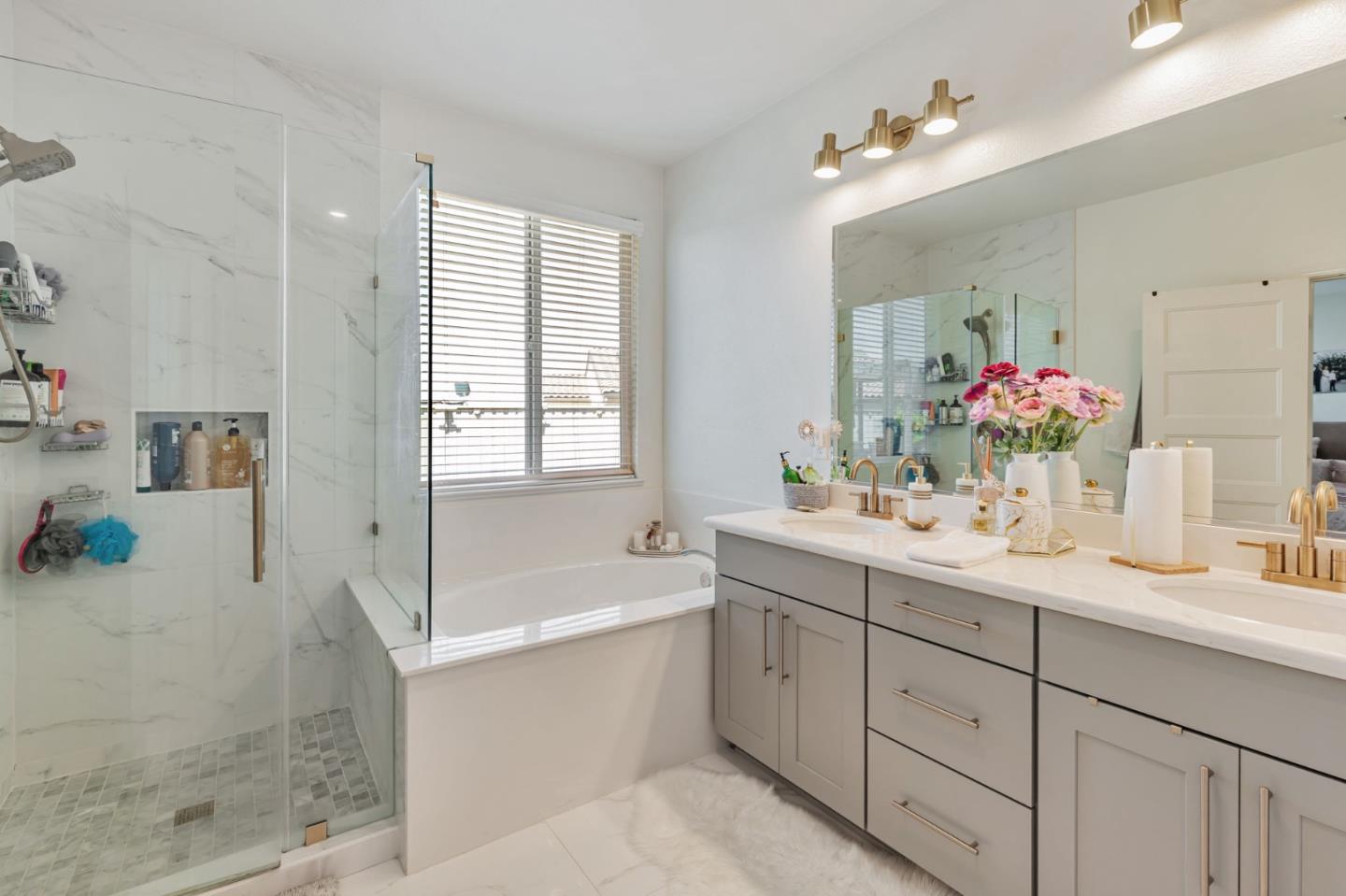 Detail Gallery Image 19 of 28 For 2880 Grayson Ct, Hollister,  CA 95023 - 4 Beds | 2 Baths