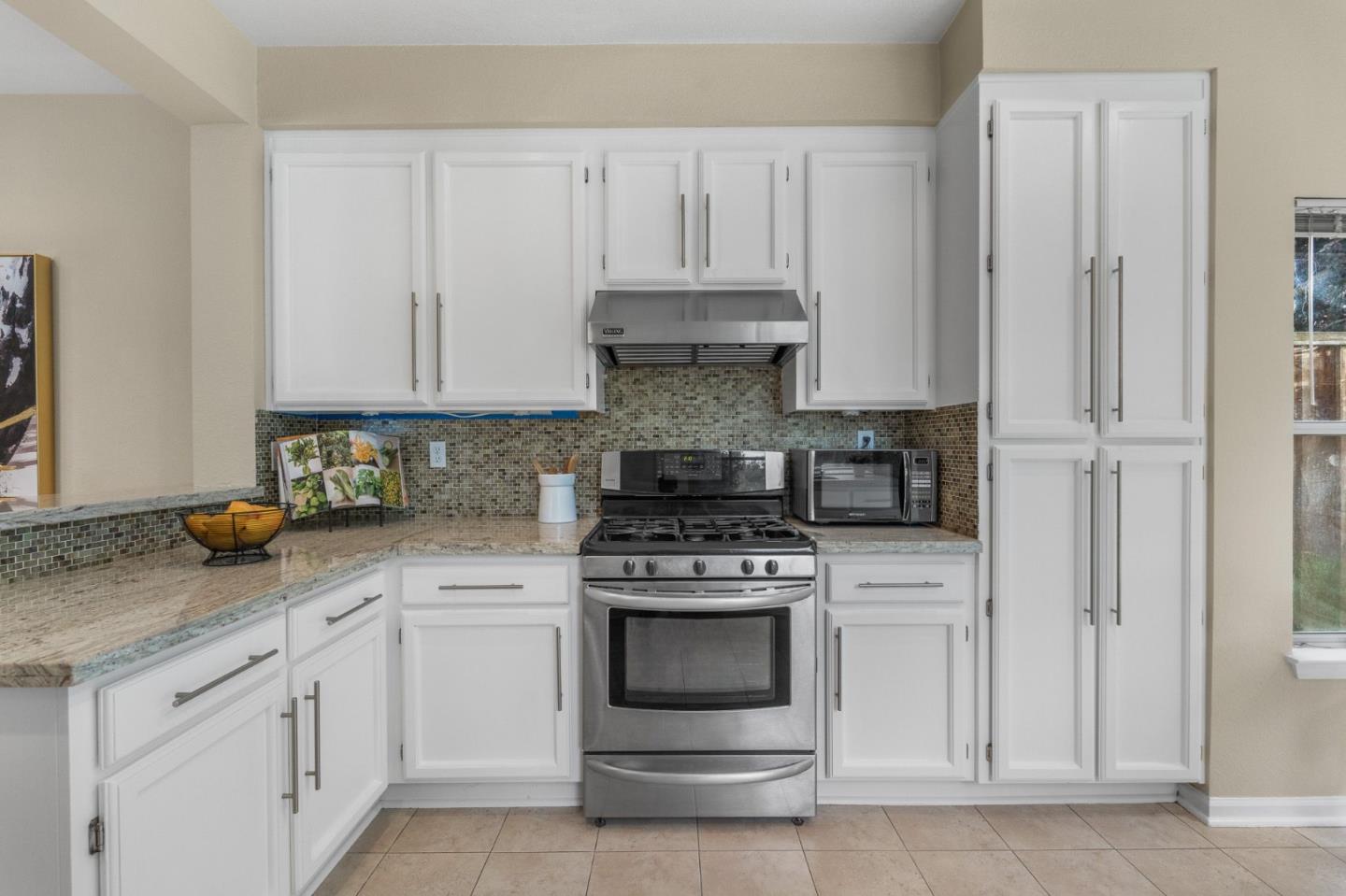 Detail Gallery Image 13 of 39 For 34458 Calgary Ter, Fremont,  CA 94555 - 2 Beds | 2/1 Baths