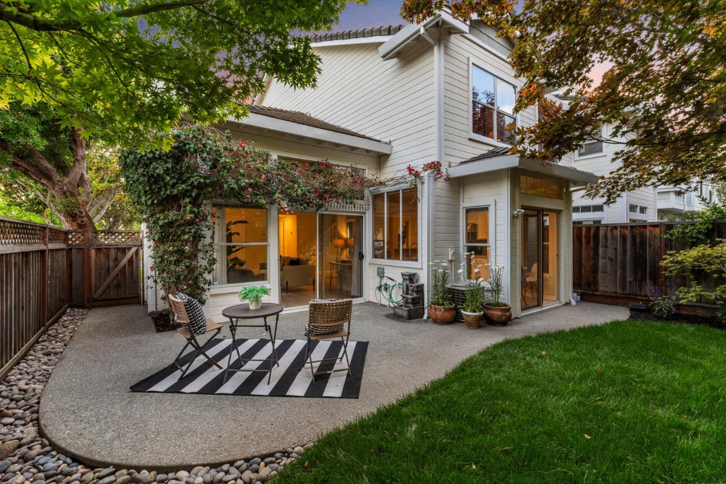 Detail Gallery Image 30 of 39 For 34458 Calgary Ter, Fremont,  CA 94555 - 2 Beds | 2/1 Baths