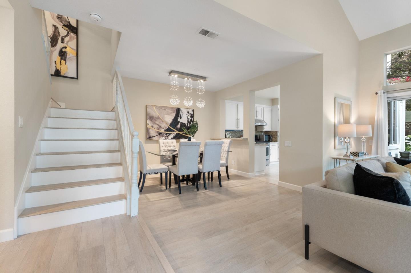 Detail Gallery Image 5 of 39 For 34458 Calgary Ter, Fremont,  CA 94555 - 2 Beds | 2/1 Baths