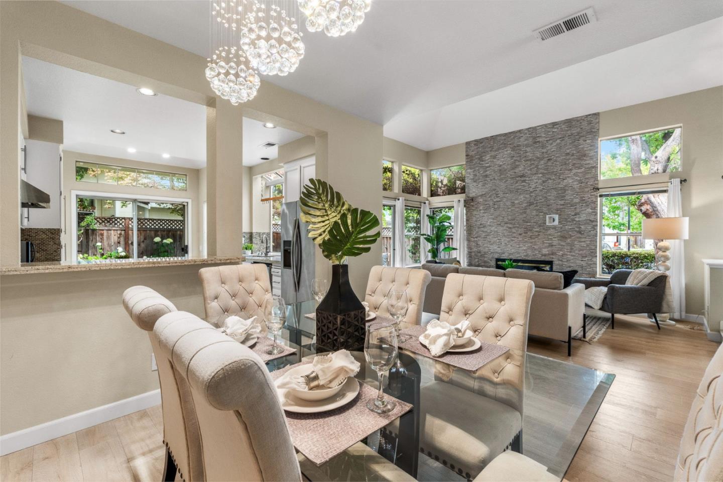 Detail Gallery Image 7 of 39 For 34458 Calgary Ter, Fremont,  CA 94555 - 2 Beds | 2/1 Baths