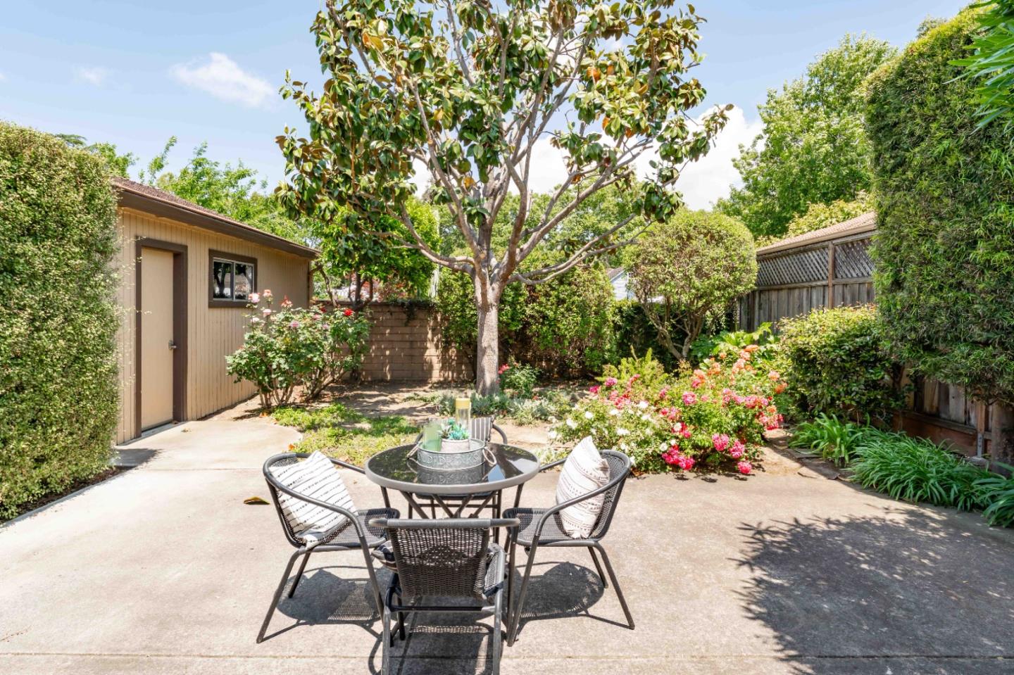 Detail Gallery Image 23 of 26 For 762 Emerson Ct, San Jose,  CA 95126 - 3 Beds | 1/1 Baths