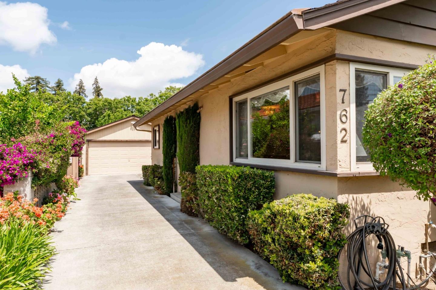 Detail Gallery Image 5 of 26 For 762 Emerson Ct, San Jose,  CA 95126 - 3 Beds | 1/1 Baths