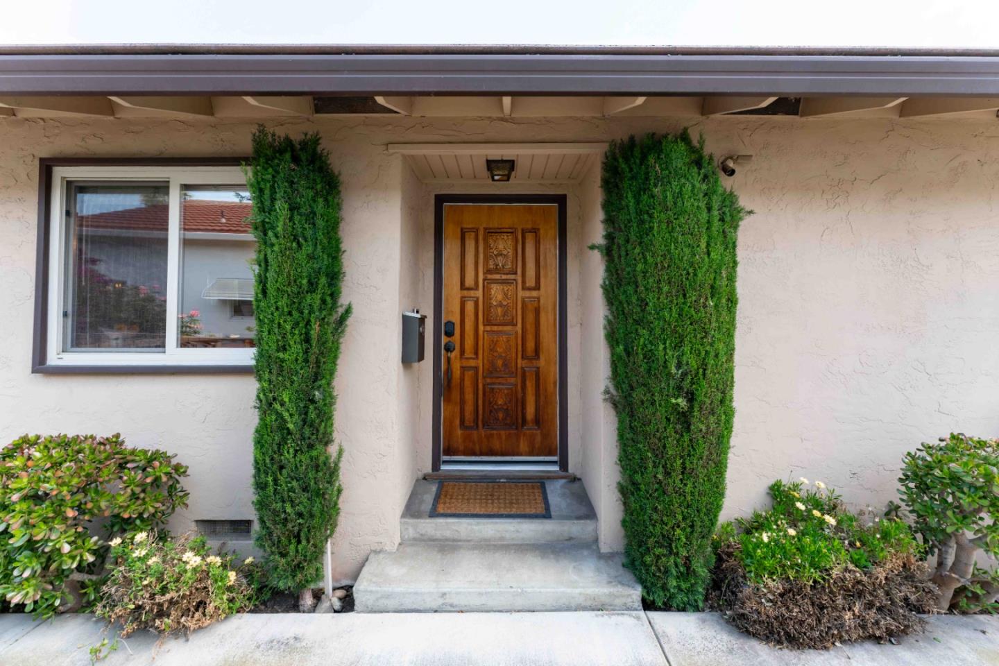 Detail Gallery Image 6 of 26 For 762 Emerson Ct, San Jose,  CA 95126 - 3 Beds | 1/1 Baths