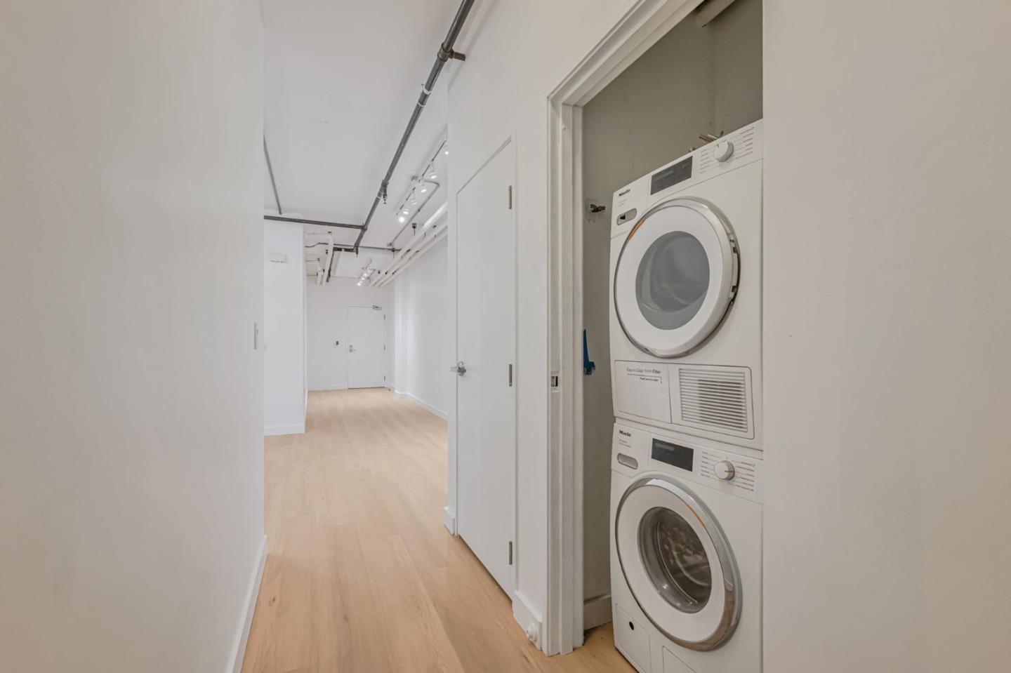 Detail Gallery Image 38 of 44 For 645 W 9th St #213,  Los Angeles,  CA 90015 - 2 Beds | 2 Baths