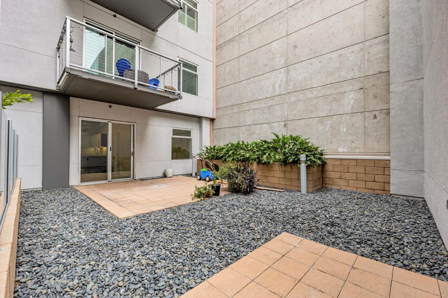 Detail Gallery Image 39 of 44 For 645 W 9th St #213,  Los Angeles,  CA 90015 - 2 Beds | 2 Baths