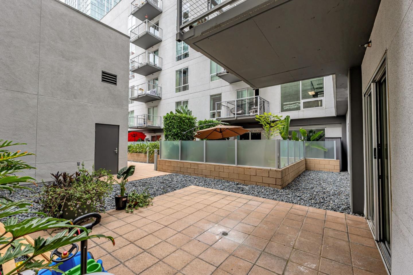 Detail Gallery Image 42 of 44 For 645 W 9th St #213,  Los Angeles,  CA 90015 - 2 Beds | 2 Baths