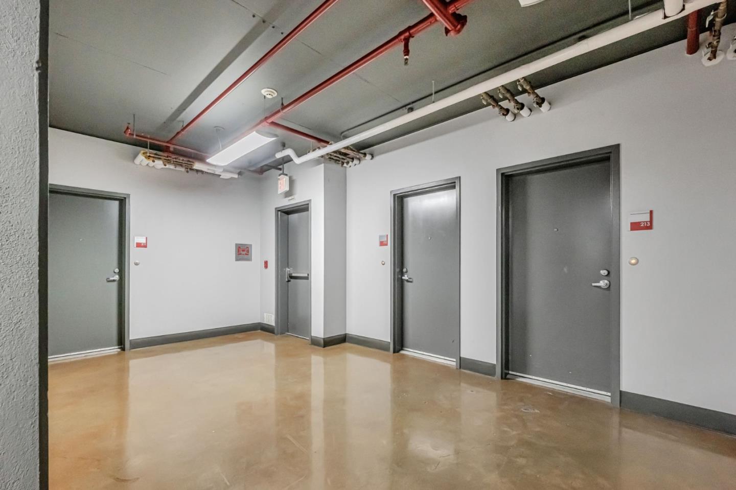 Detail Gallery Image 7 of 44 For 645 W 9th St #213,  Los Angeles,  CA 90015 - 2 Beds | 2 Baths