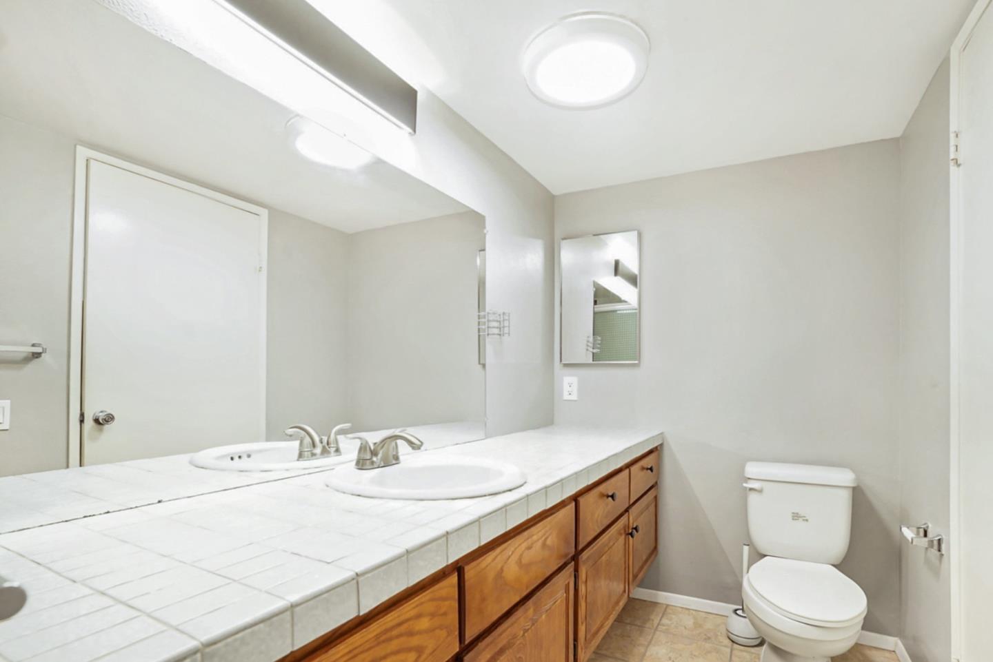 Detail Gallery Image 19 of 21 For 3857 Camino Lindo, San Diego,  CA 92122 - 2 Beds | 2 Baths