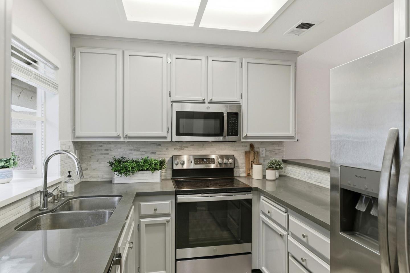 Detail Gallery Image 9 of 31 For 1400 Bowe Ave #1106,  Santa Clara,  CA 95051 - 2 Beds | 2 Baths