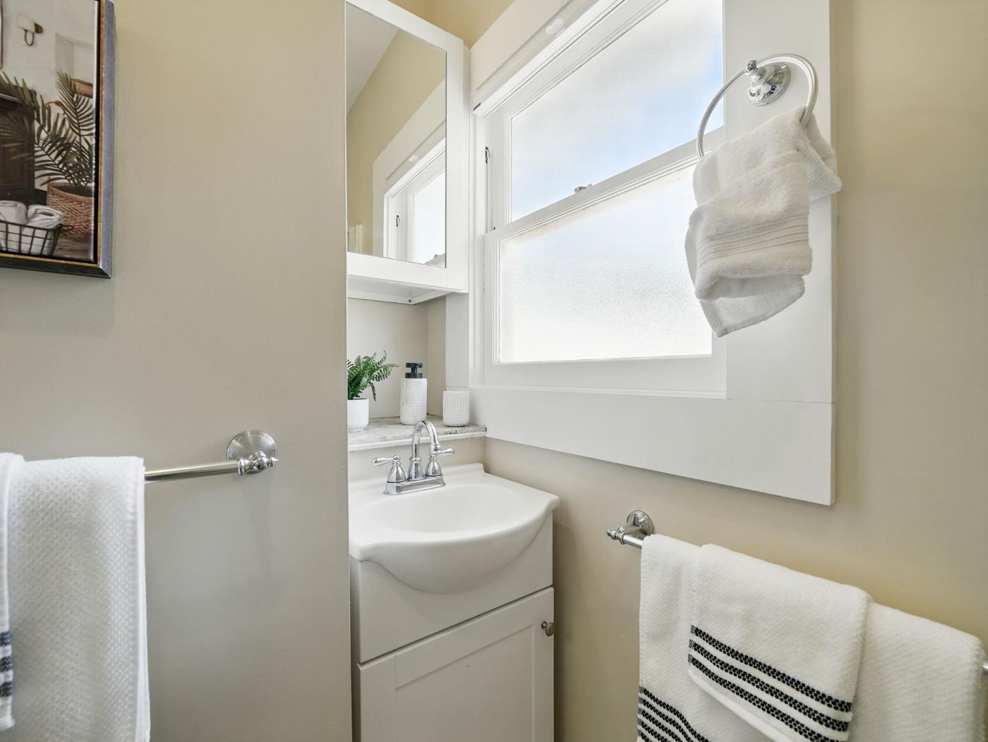 Detail Gallery Image 23 of 40 For 467 N 13th St, San Jose,  CA 95112 - 3 Beds | 3 Baths