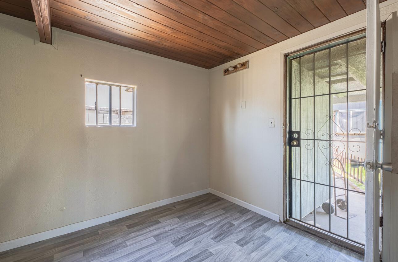 Detail Gallery Image 12 of 18 For 1208 Ramona Ave, Salinas,  CA 93906 - 3 Beds | 1 Baths