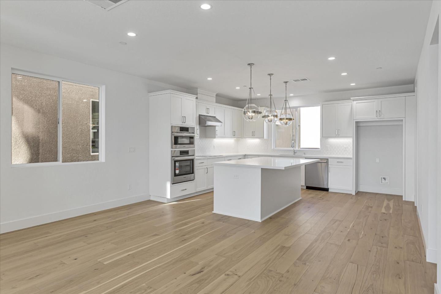 Detail Gallery Image 13 of 21 For 1015 Sinopia Ter, San Ramon,  CA 94583 - 4 Beds | 3/1 Baths