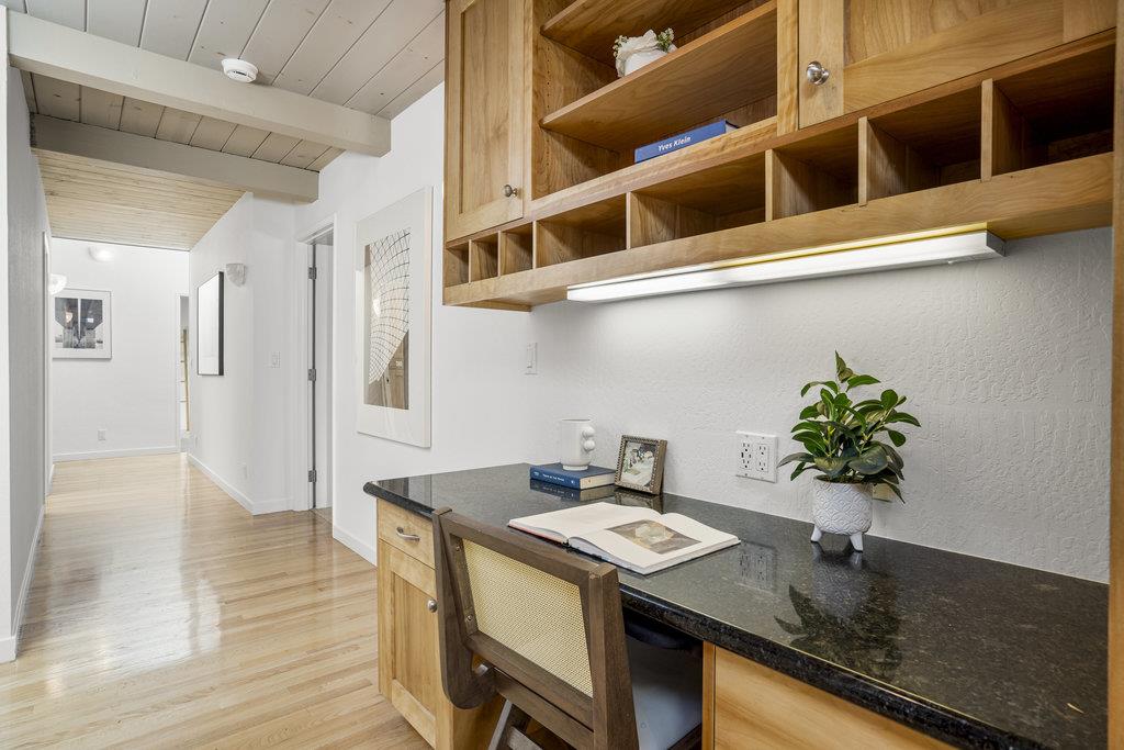 Detail Gallery Image 22 of 69 For 599 Dawn Dr, Sunnyvale,  CA 94087 - 4 Beds | 3 Baths