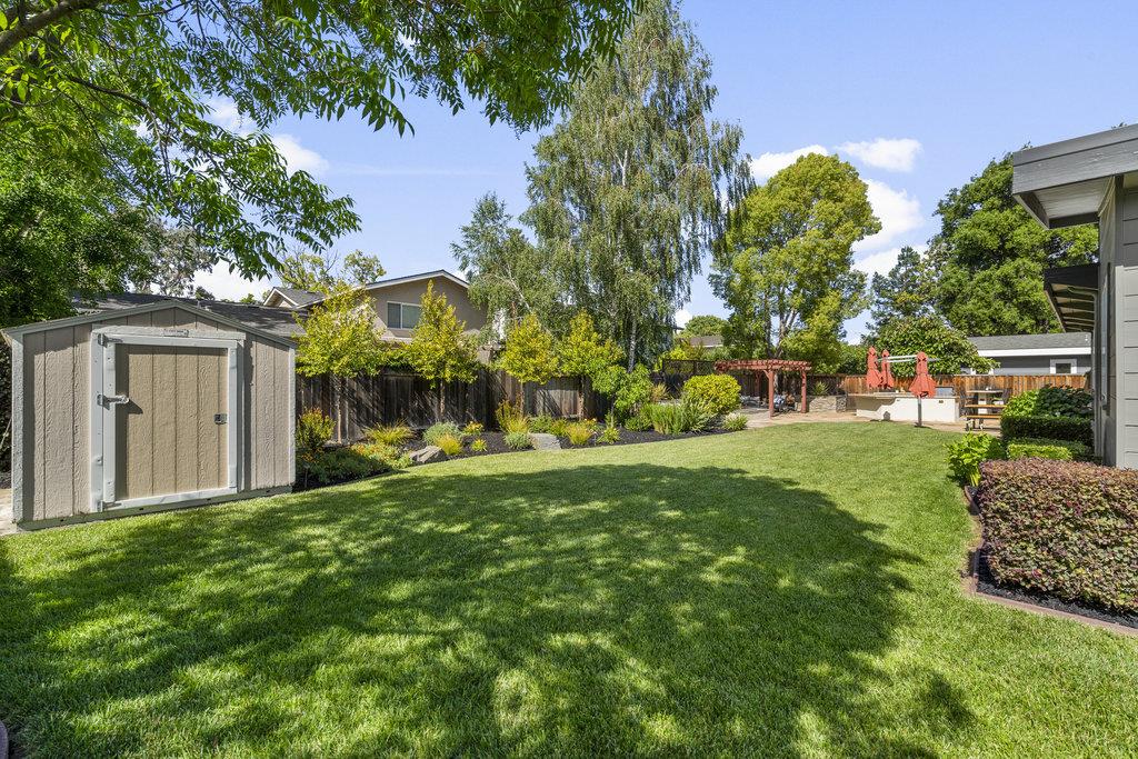 Detail Gallery Image 54 of 69 For 599 Dawn Dr, Sunnyvale,  CA 94087 - 4 Beds | 3 Baths