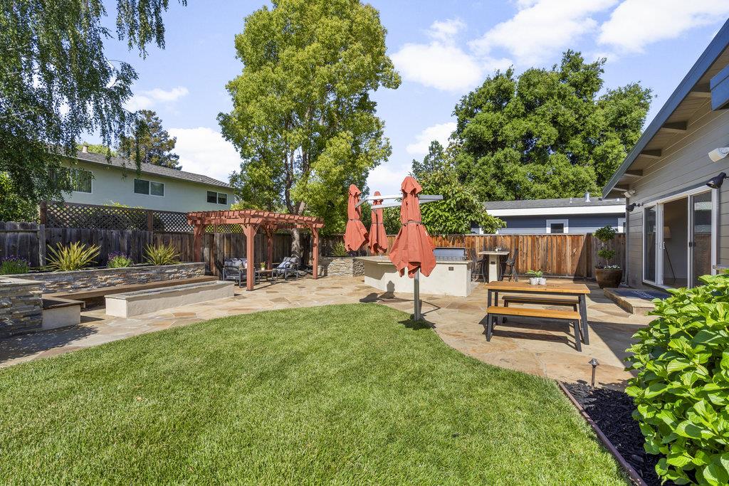 Detail Gallery Image 55 of 69 For 599 Dawn Dr, Sunnyvale,  CA 94087 - 4 Beds | 3 Baths