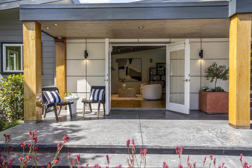 Detail Gallery Image 6 of 69 For 599 Dawn Dr, Sunnyvale,  CA 94087 - 4 Beds | 3 Baths