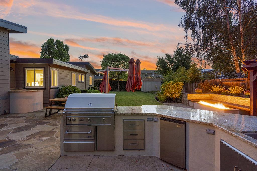 Detail Gallery Image 65 of 69 For 599 Dawn Dr, Sunnyvale,  CA 94087 - 4 Beds | 3 Baths