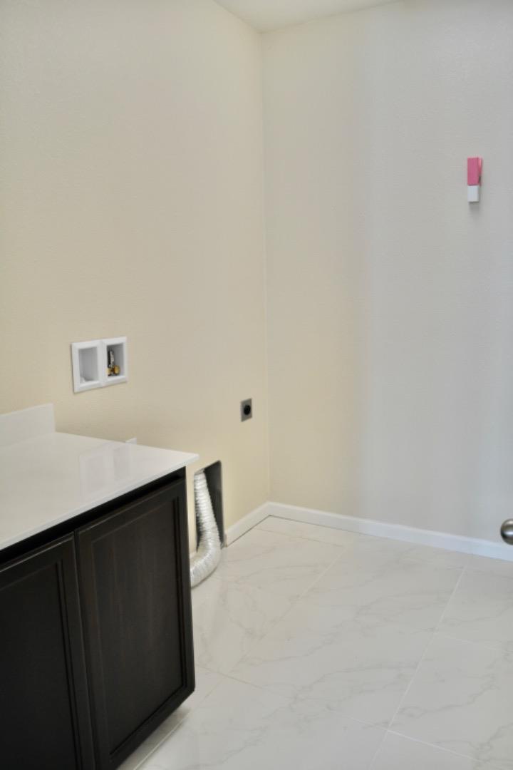 Detail Gallery Image 18 of 26 For 2284 Wiltshire Ct, Fairfield,  CA 94533 - 4 Beds | 2/1 Baths