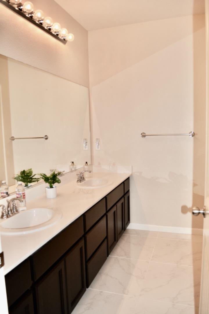 Detail Gallery Image 19 of 26 For 2284 Wiltshire Ct, Fairfield,  CA 94533 - 4 Beds | 2/1 Baths