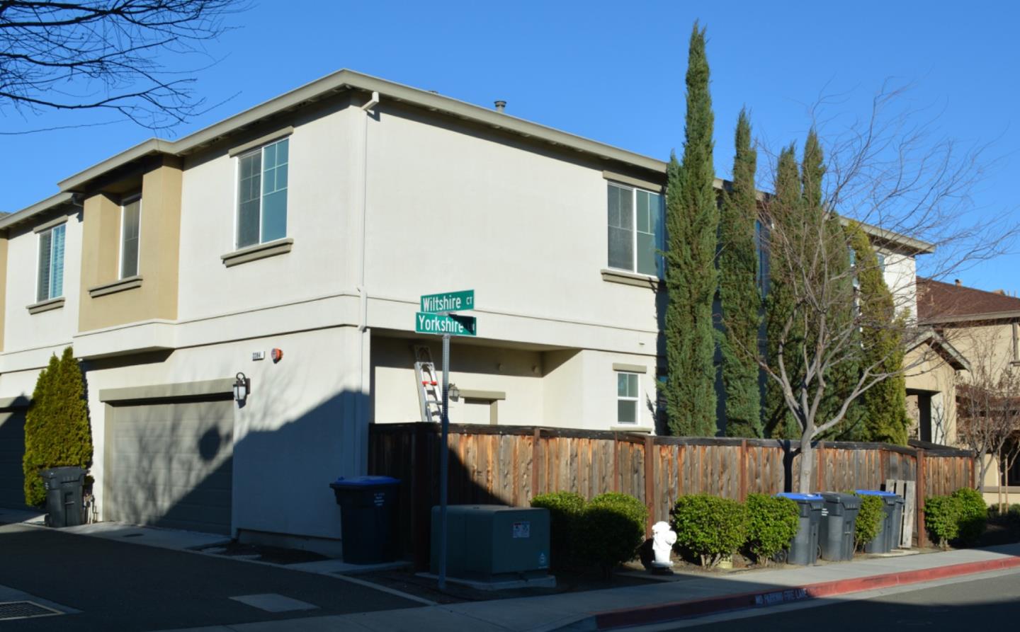 Detail Gallery Image 4 of 26 For 2284 Wiltshire Ct, Fairfield,  CA 94533 - 4 Beds | 2/1 Baths