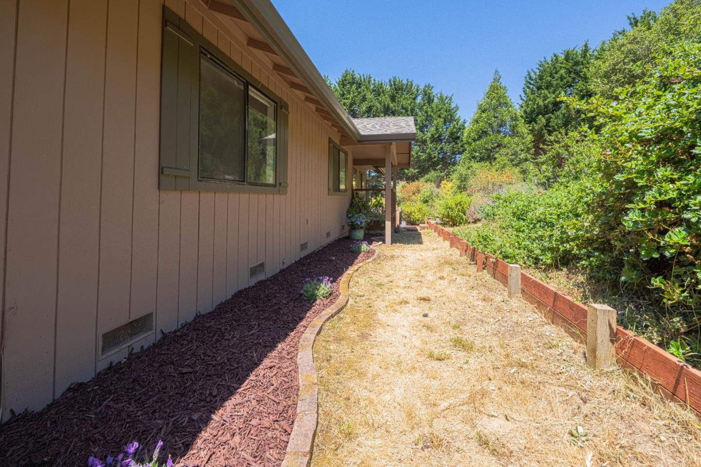 Detail Gallery Image 44 of 51 For 5240 Strong Cir, Royal Oaks,  CA 95076 - 4 Beds | 2/1 Baths