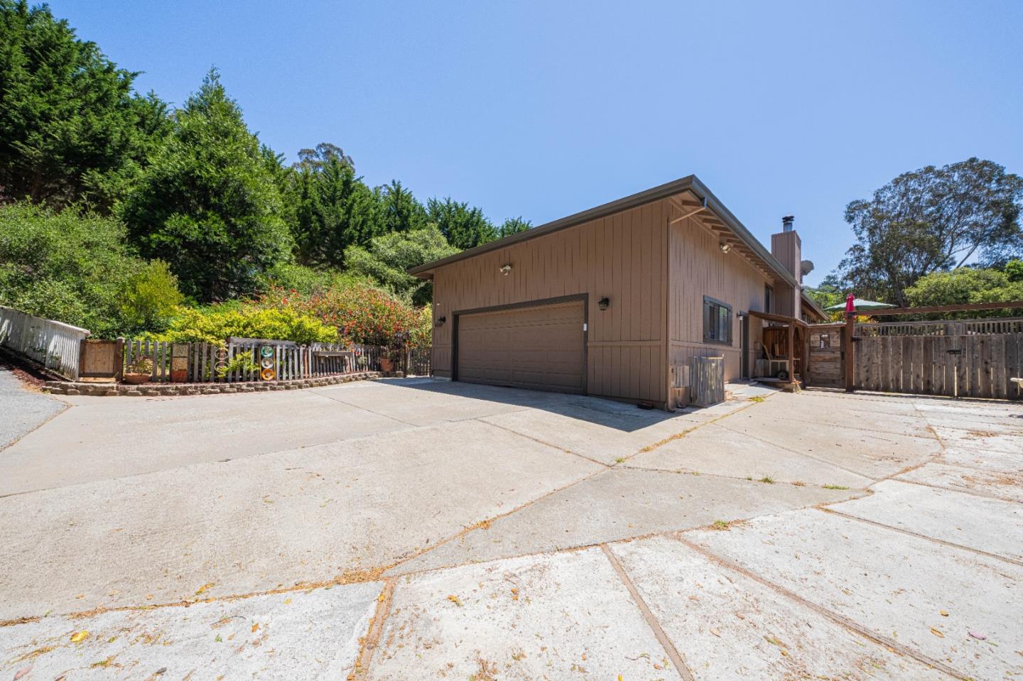 Detail Gallery Image 46 of 51 For 5240 Strong Cir, Royal Oaks,  CA 95076 - 4 Beds | 2/1 Baths