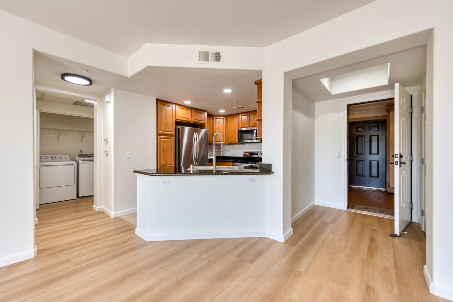 Detail Gallery Image 12 of 48 For 800 S Abel St #507,  Milpitas,  CA 95035 - 2 Beds | 2 Baths
