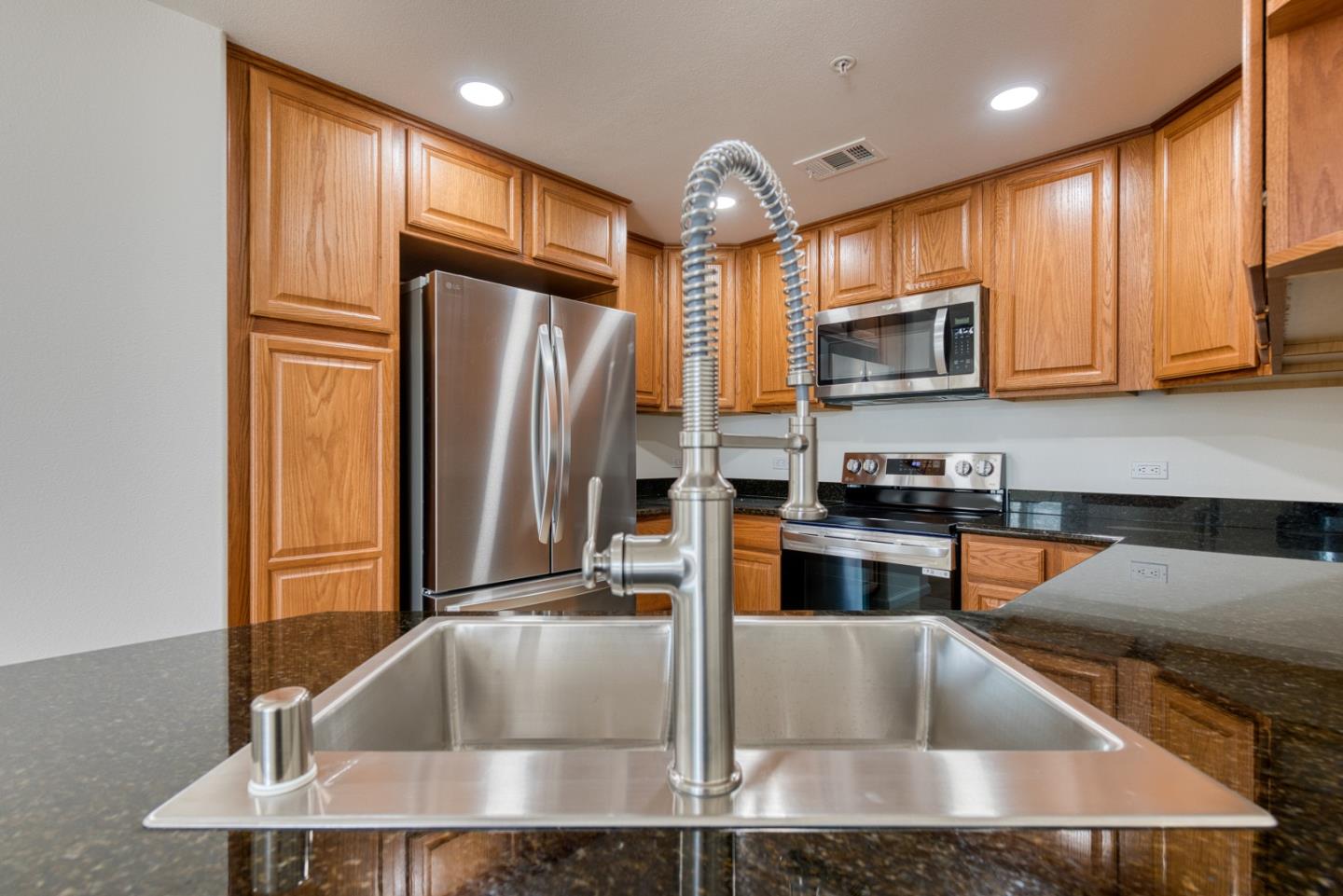 Detail Gallery Image 17 of 48 For 800 S Abel St #507,  Milpitas,  CA 95035 - 2 Beds | 2 Baths