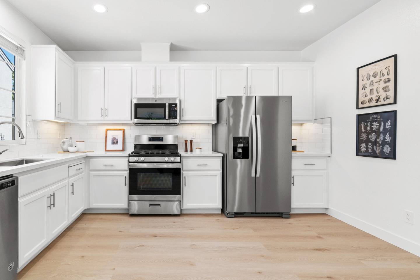 Detail Gallery Image 17 of 55 For 4337 Watson Cir, Santa Clara,  CA 95054 - 3 Beds | 3/1 Baths