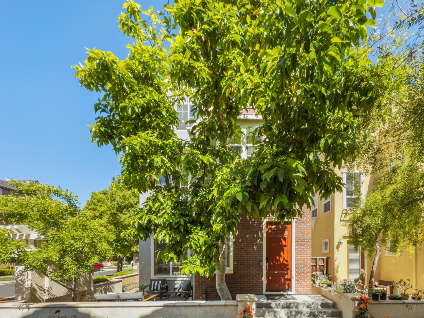 Detail Gallery Image 3 of 55 For 4337 Watson Cir, Santa Clara,  CA 95054 - 3 Beds | 3/1 Baths