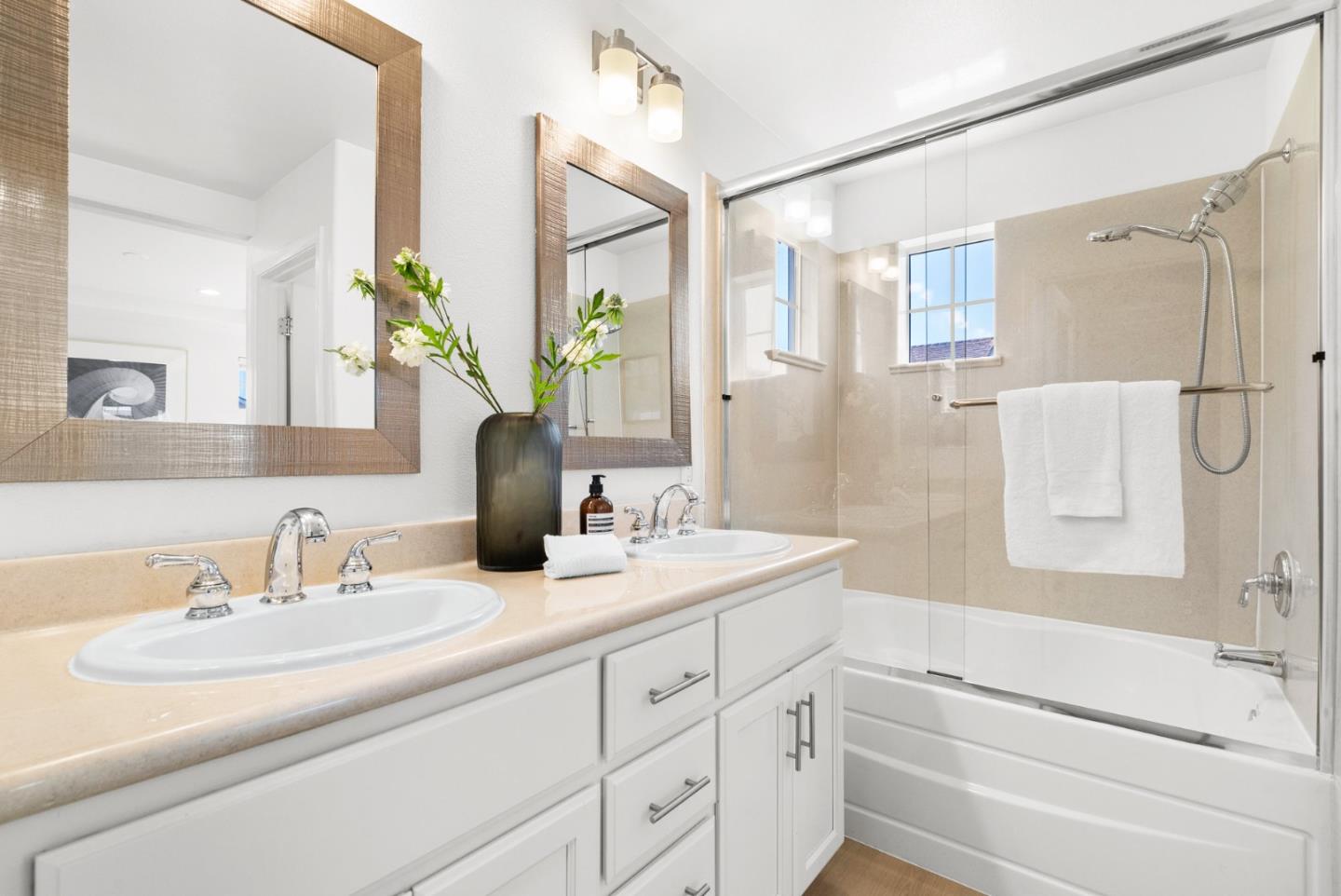 Detail Gallery Image 33 of 55 For 4337 Watson Cir, Santa Clara,  CA 95054 - 3 Beds | 3/1 Baths