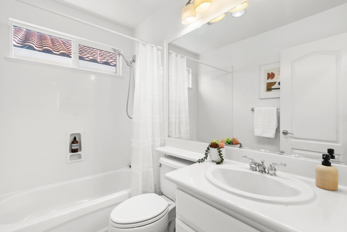 Detail Gallery Image 39 of 55 For 4337 Watson Cir, Santa Clara,  CA 95054 - 3 Beds | 3/1 Baths